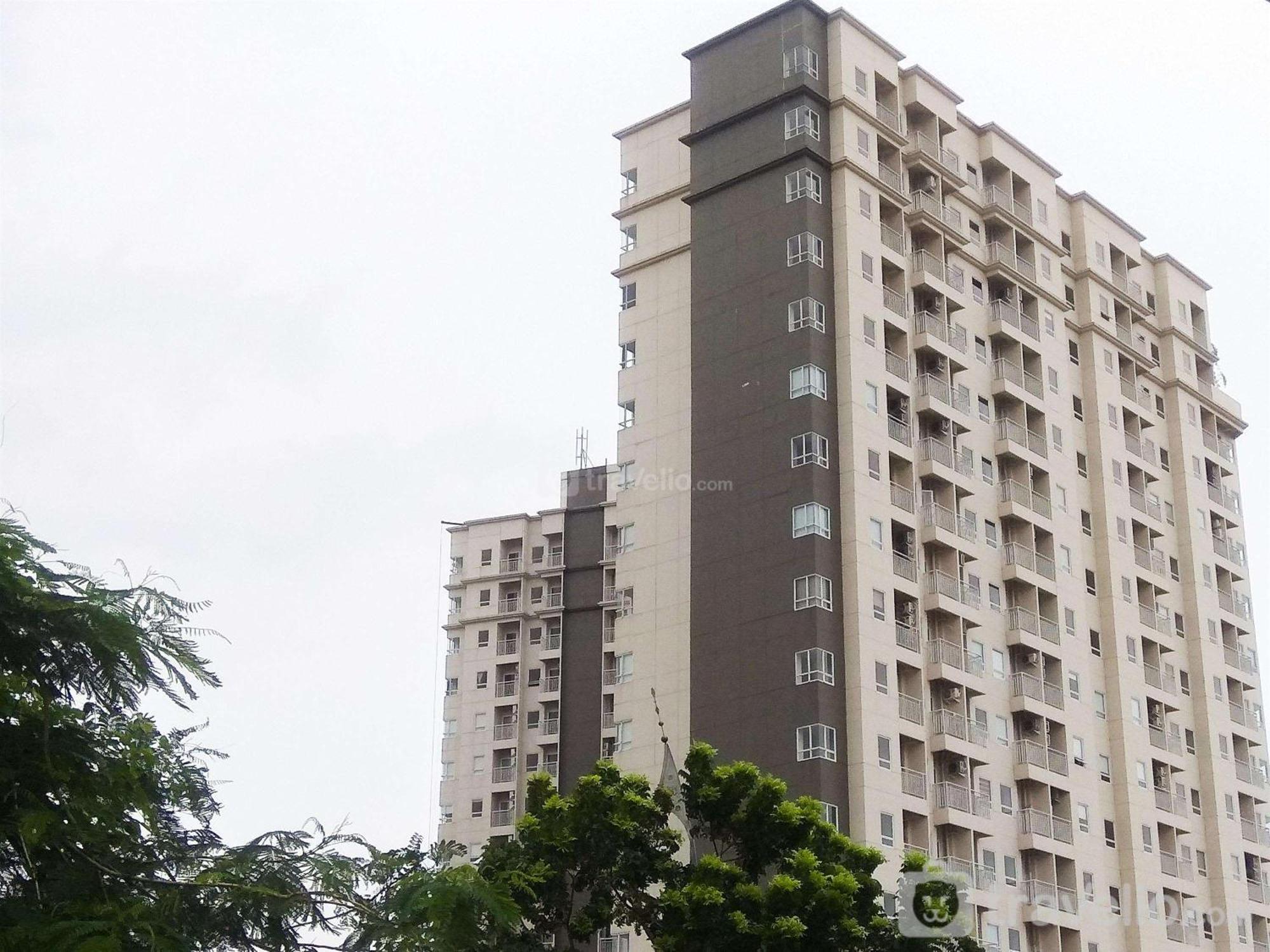 Cozy 1br With Workspace At Mustika Golf By Travelio Apartemen