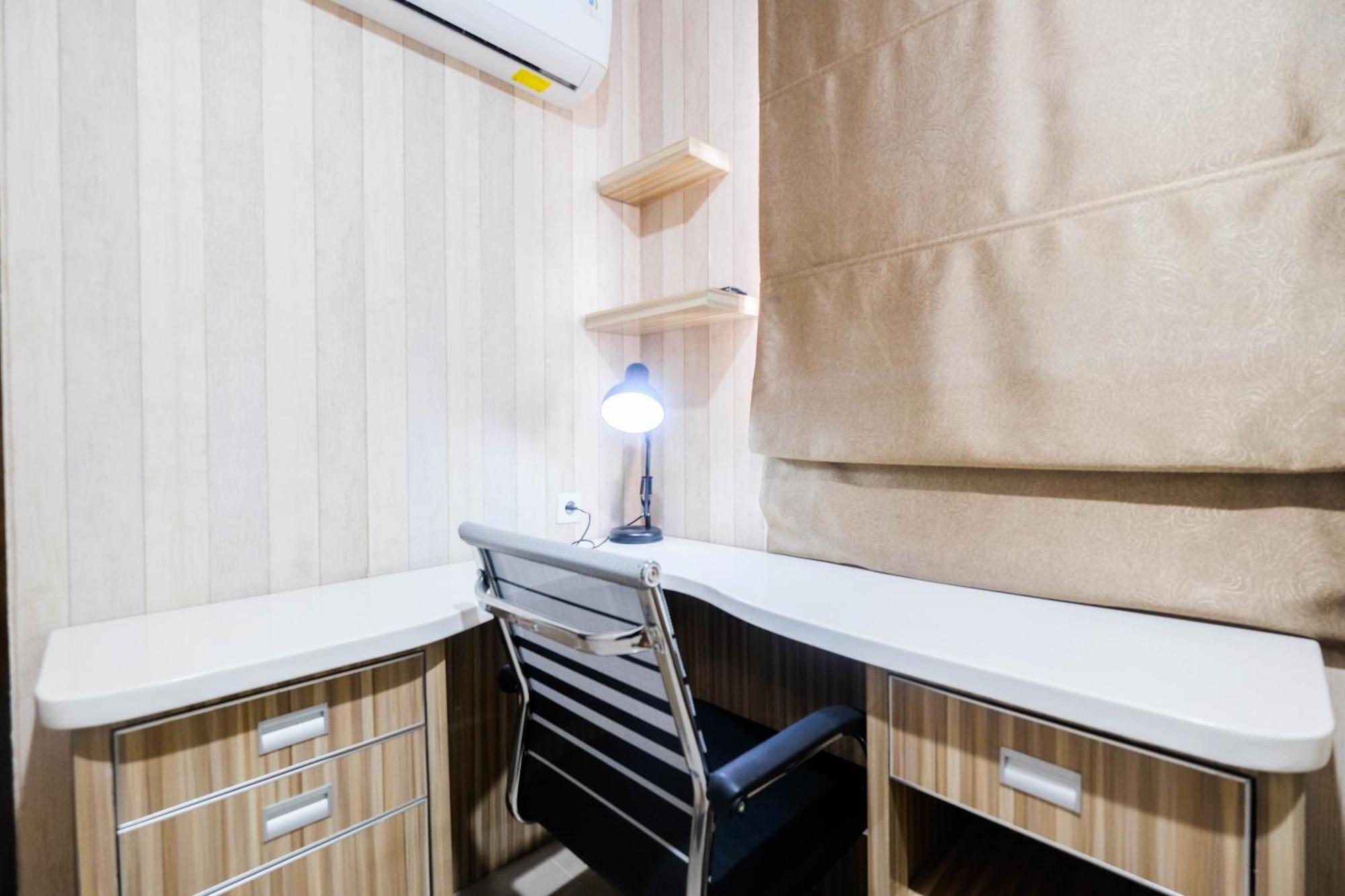 Cozy 1br With Workspace At Mustika Golf By Travelio Apartemen
