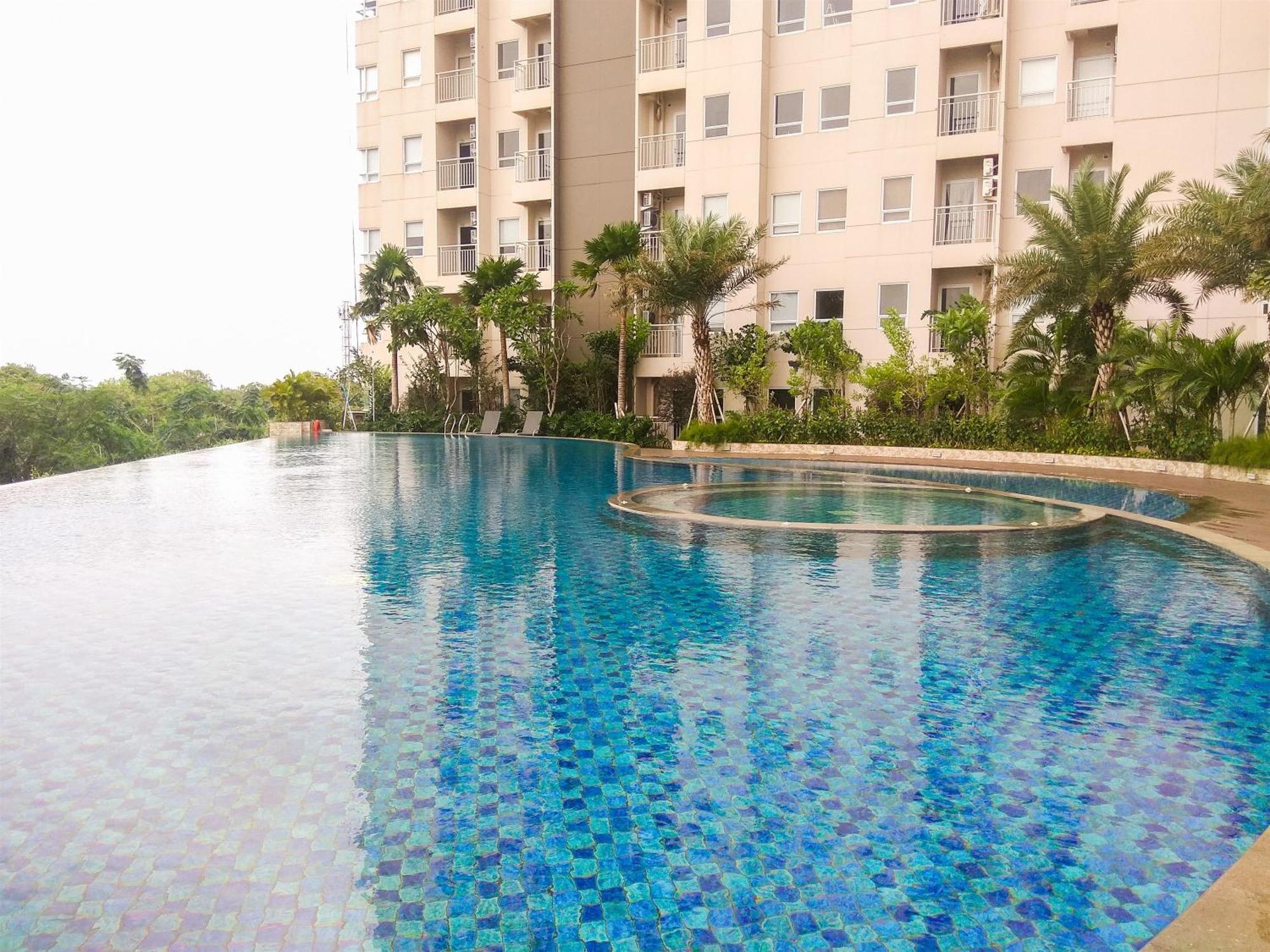 Cozy 1br With Workspace At Mustika Golf By Travelio Apartemen *