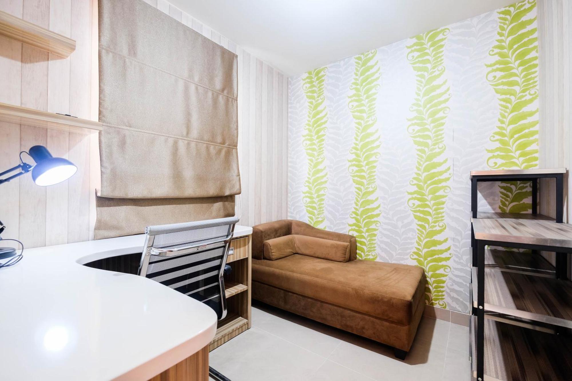 Cozy 1br With Workspace At Mustika Golf By Travelio * Bekasi